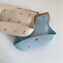 Load image into Gallery viewer, Baby Silicone Bib