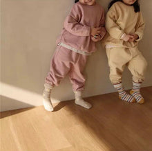 Load image into Gallery viewer, Sweatshirt with Long Pants
