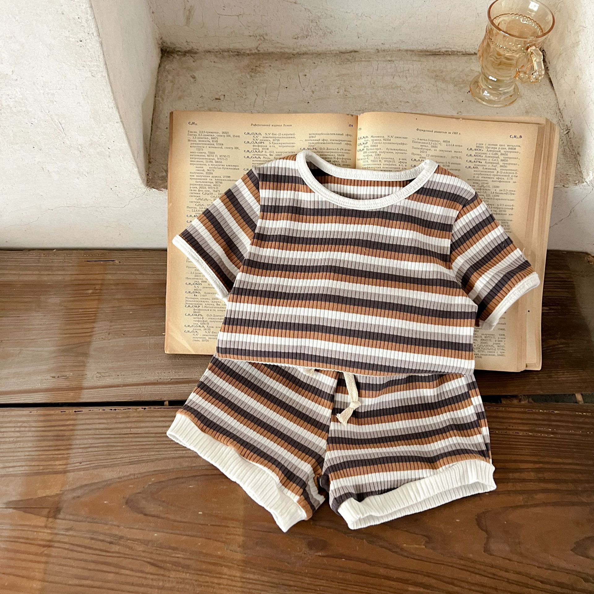 Multi Color T-Shirt and Drawstrings Shorts Set