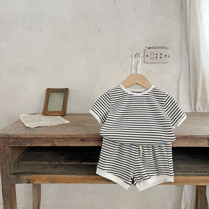 Stripes T-Shirt and Drawstrings Shorts Set